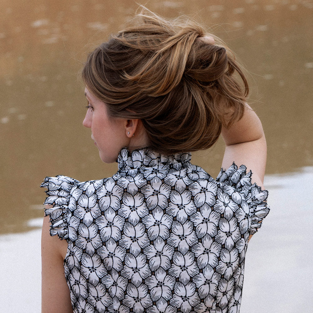 Liapure Atelier - Sleevless Flower Blouse