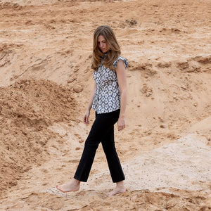 Liapure Atelier - Sleevless Flower Blouse
