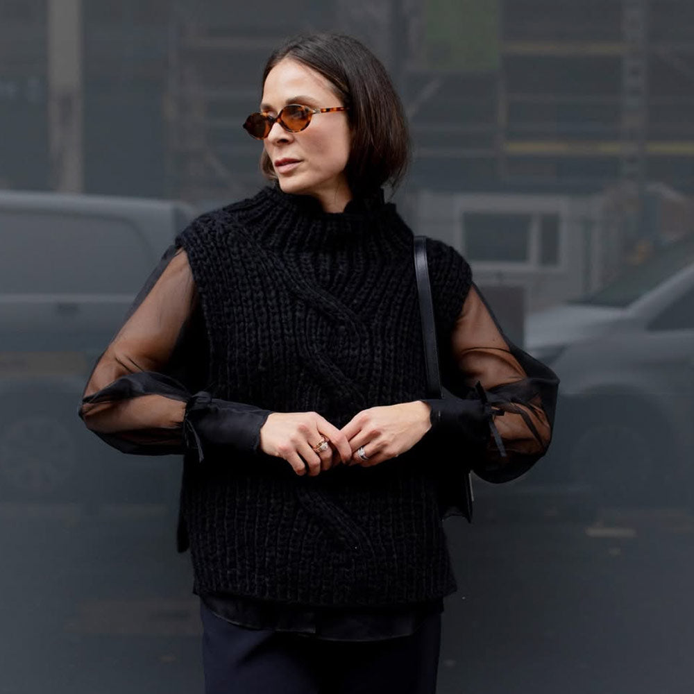 The Handknitted Pullunder - limited edit