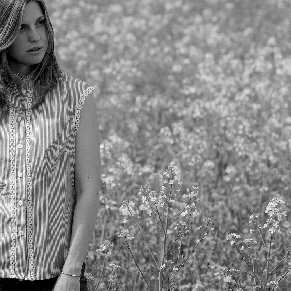 Liapure Atelier - Sleevless Summer Blouse