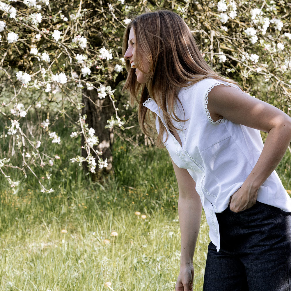 Liapure Atelier - Sleevless Summer Blouse