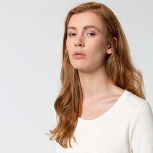 Liapure Rounded V-Neck Longsleeve