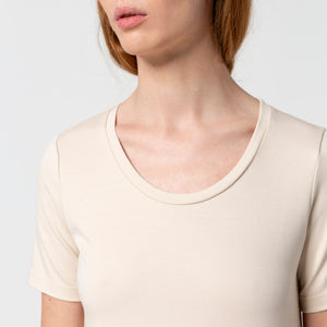 Liapure Rounded V-Neck Tee